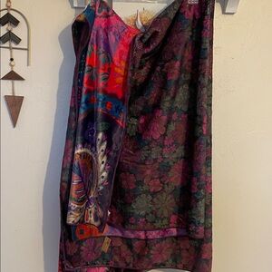 BNWT Natural Life plush throw